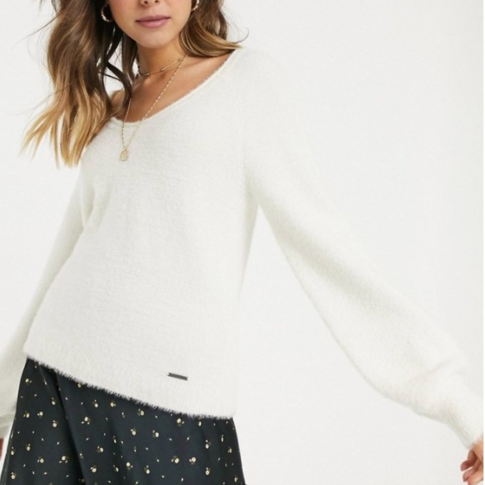 Abercrombie & Fitch Eyelash Knit V-Neck Sweater